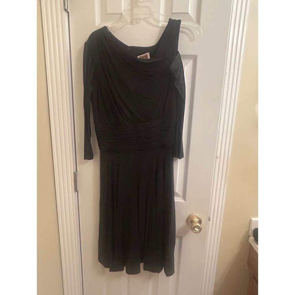 NUE by Shani Grey Ruched One Shoulder Cocktail Dress Size 10 Comfort Elegance